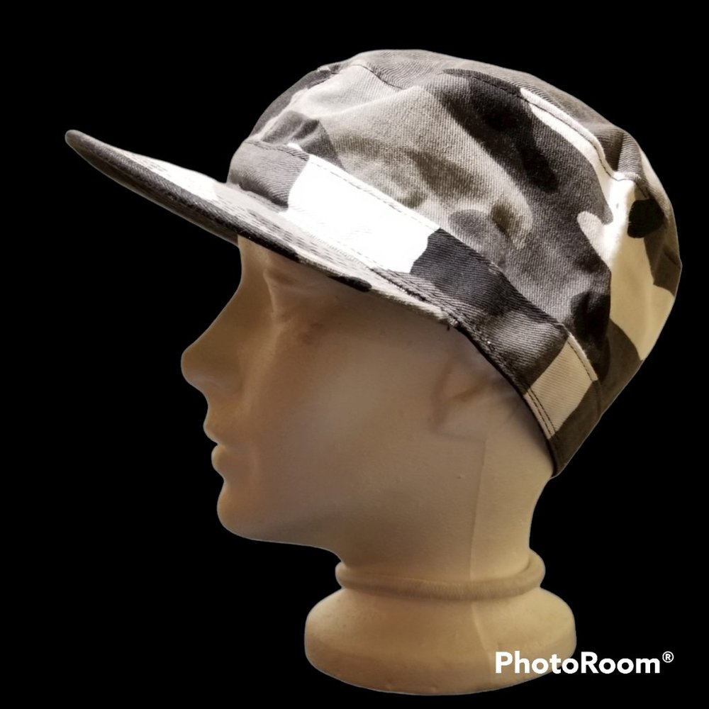 CAMO Hat Gray, Black & White